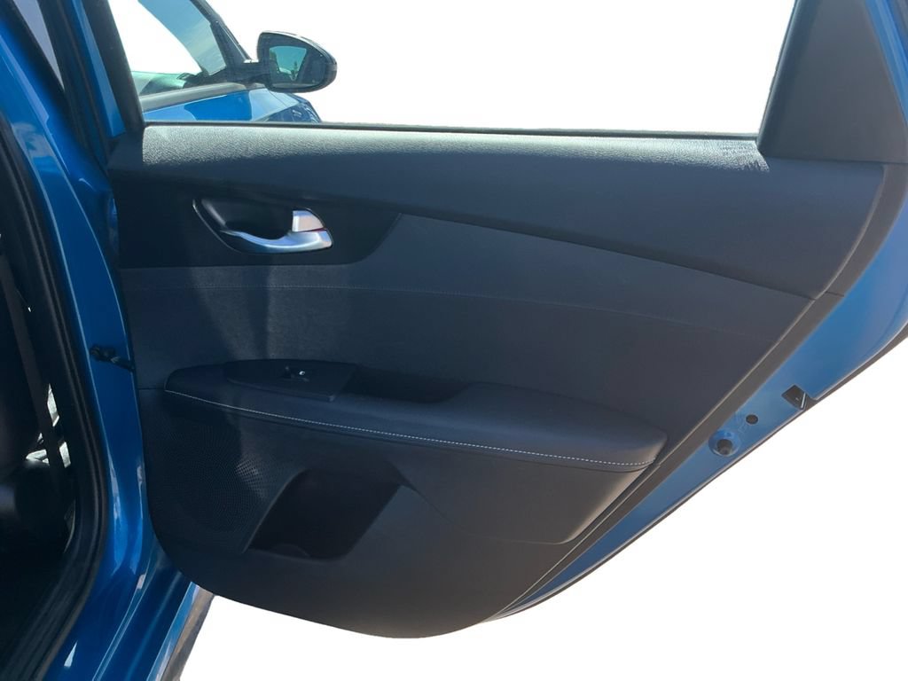 Used 2023 Kia Forte GT-Line w/ GT-Line Technology Package FWD image 18