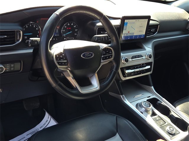 Certified 2022 Ford Explorer XLT w/ Equipment Group 202A image 16