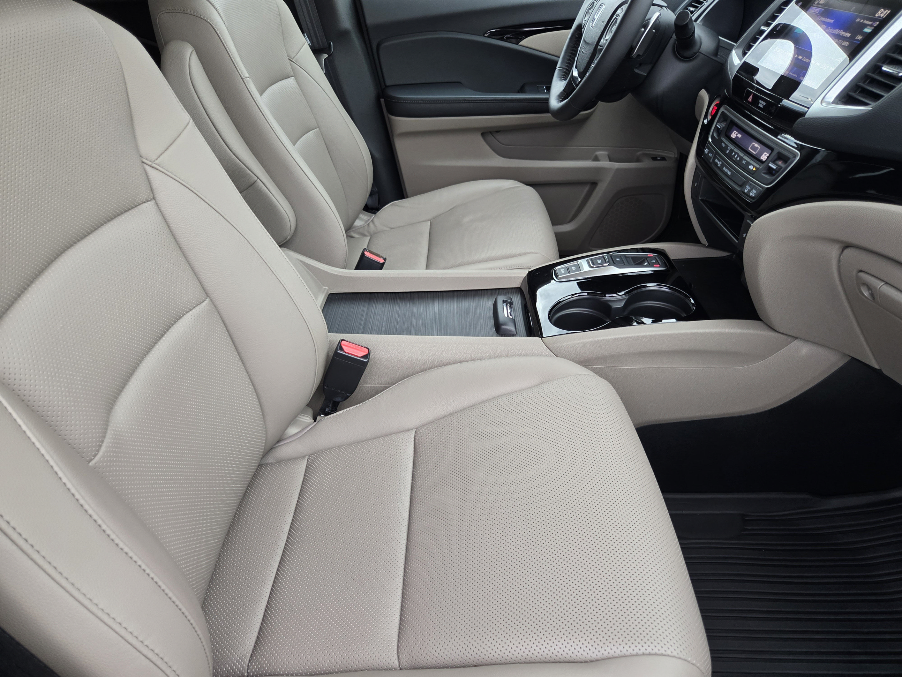 Used 2020 Honda Ridgeline RTL-E image 10