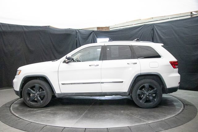 Used 2012 Jeep Grand Cherokee Overland AWD/4WD image 10