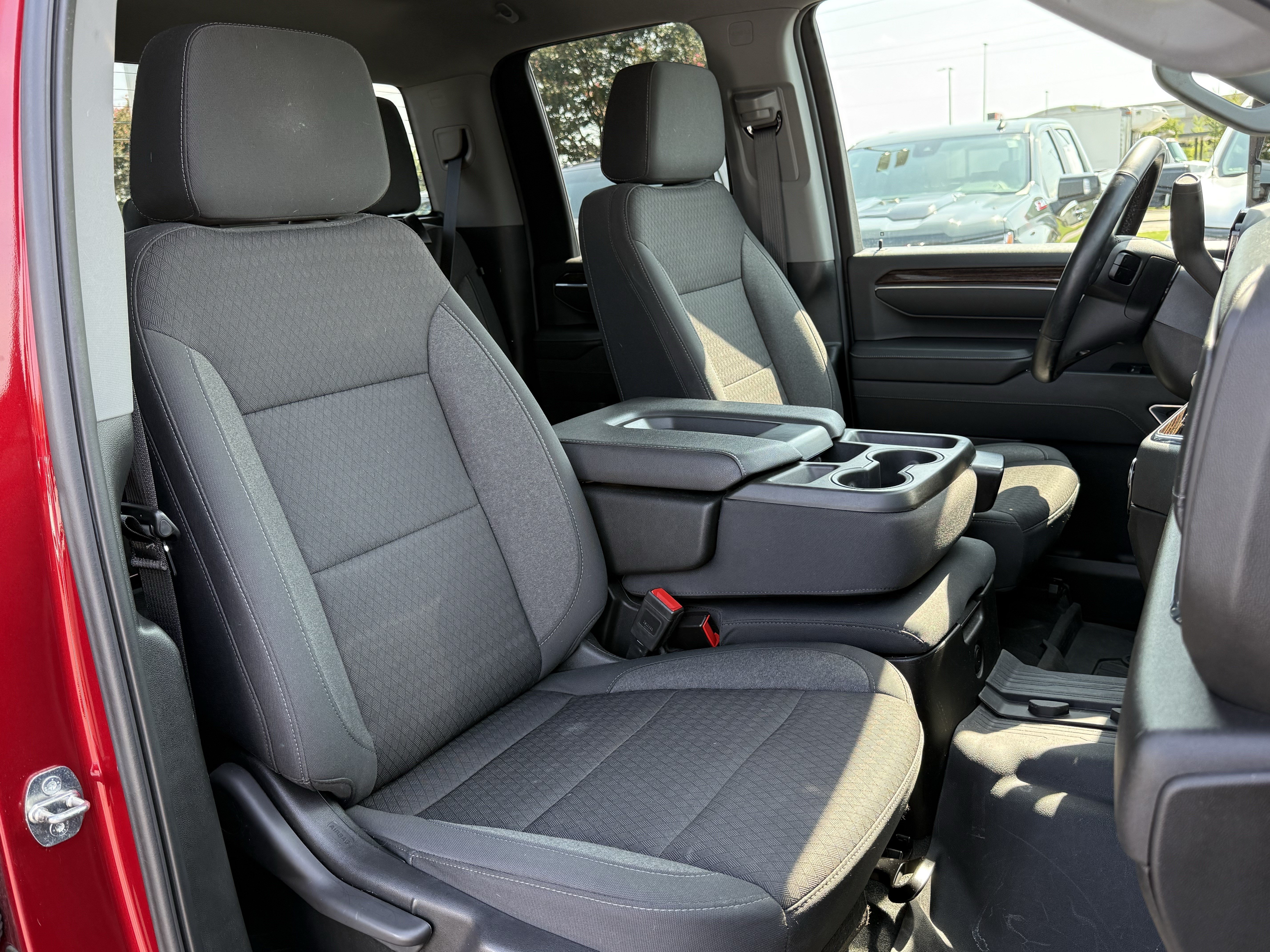 Used 2024 GMC Sierra 2500 SLE w/ SLE Value Package; AWD/4WD image 34