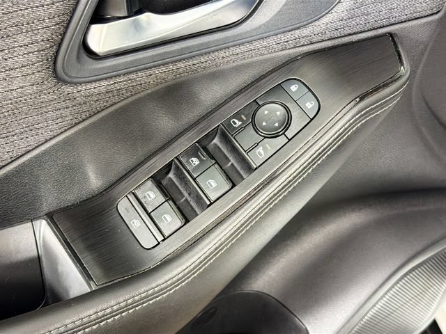 Used 2021 Nissan Rogue SV AWD/4WD image 17