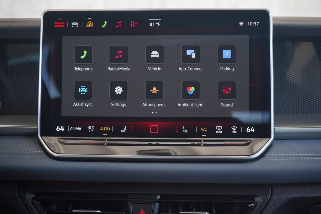 New 2026 Volkswagen Tiguan SE FWD image 11