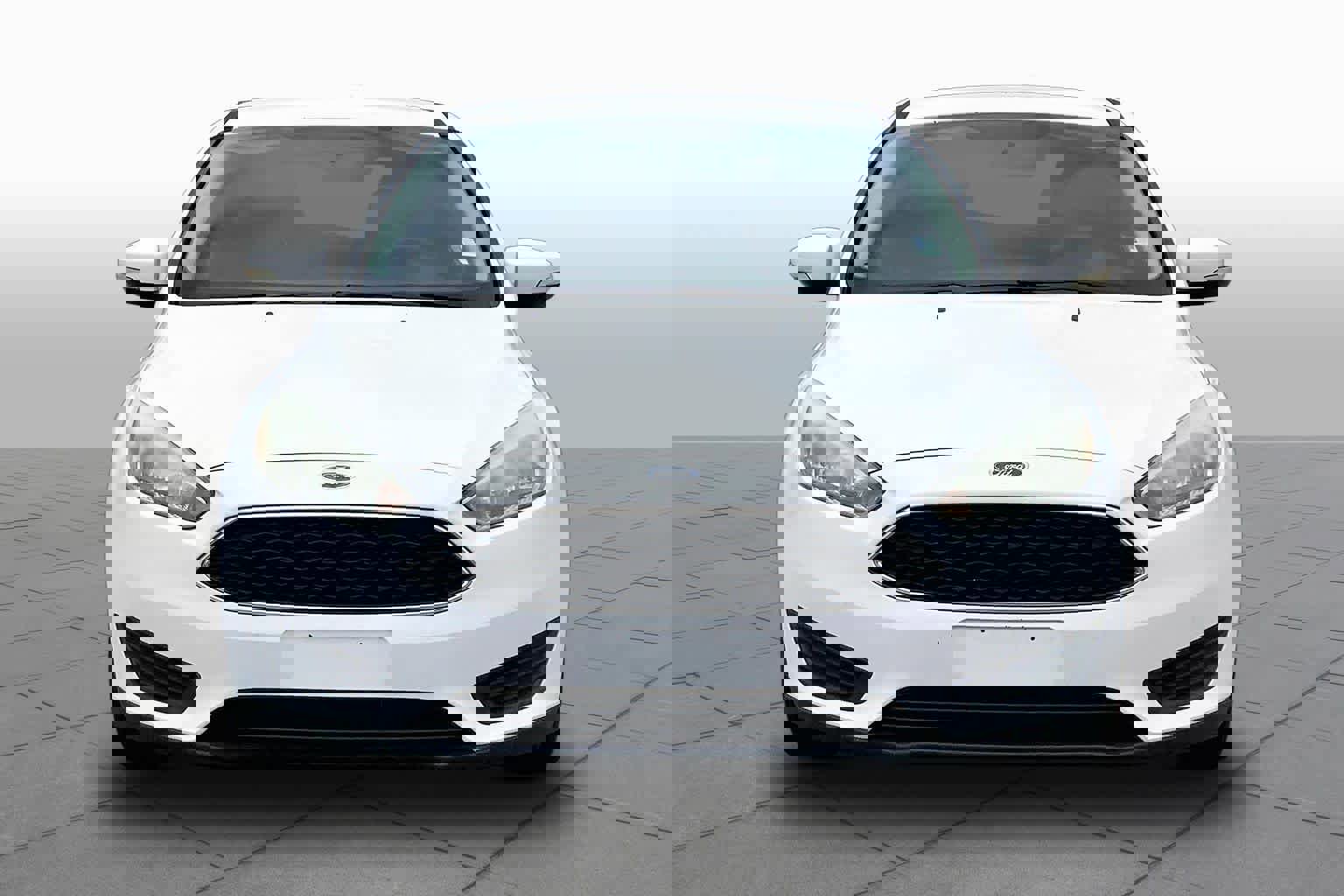 Used 2015 Ford Focus SE image 3