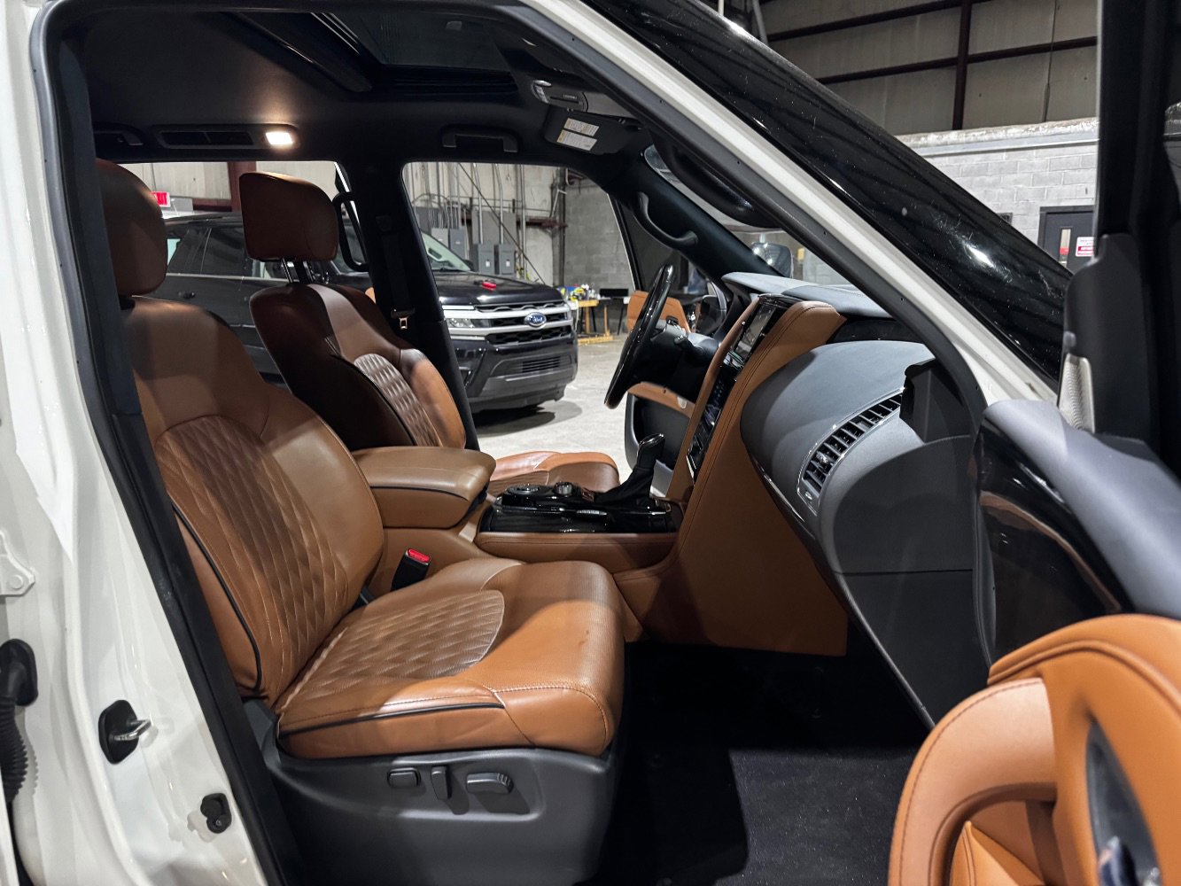Used 2021 INFINITI QX80 Sensory w/ All-Season Package image 25