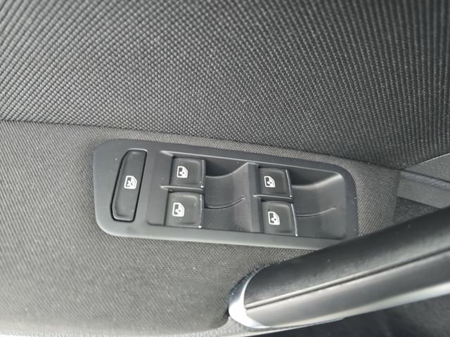 Used 2017 Volkswagen GTI Sport image 25