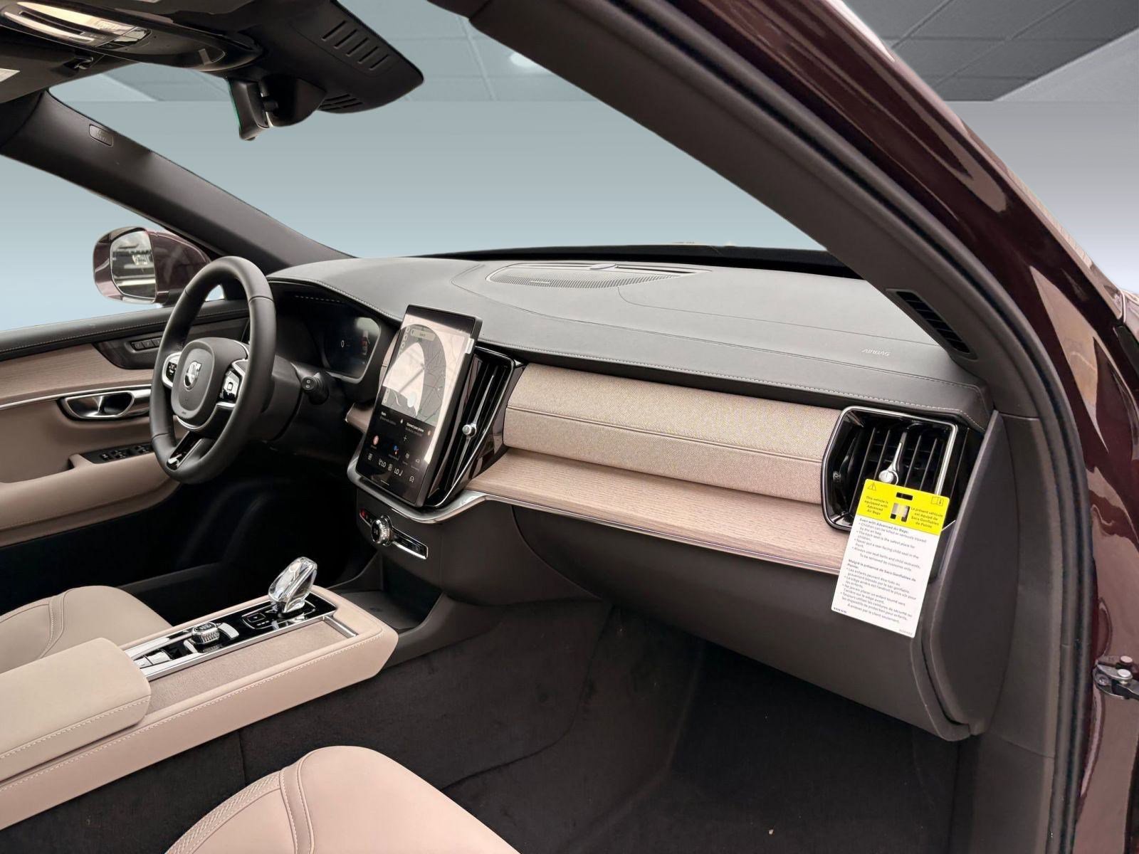 New 2026 Volvo XC90 B6 Plus w/ Protection Package image 27