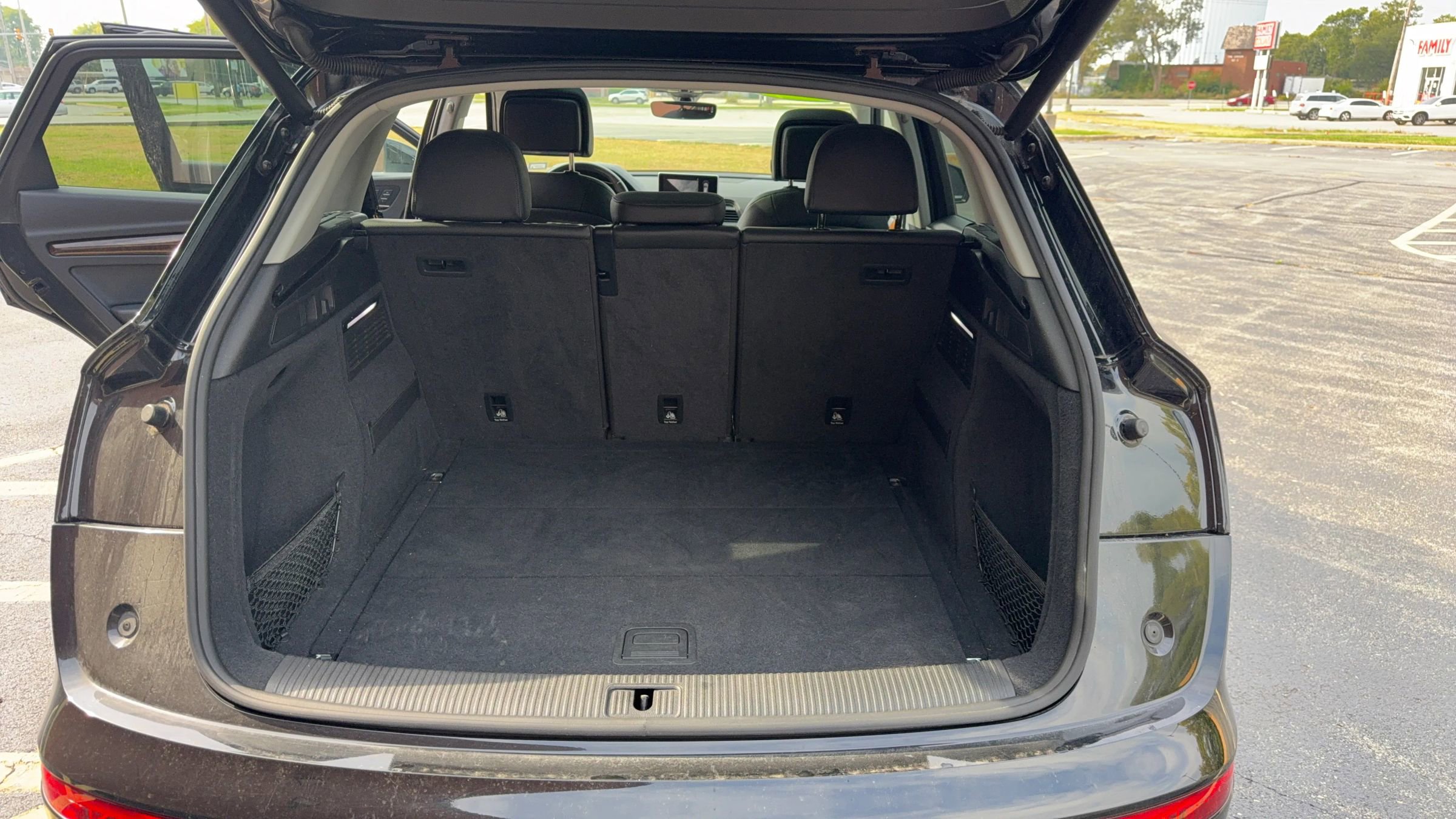 Used 2018 Audi Q5 2.0T Premium Plus w/ Premium Plus Package image 16