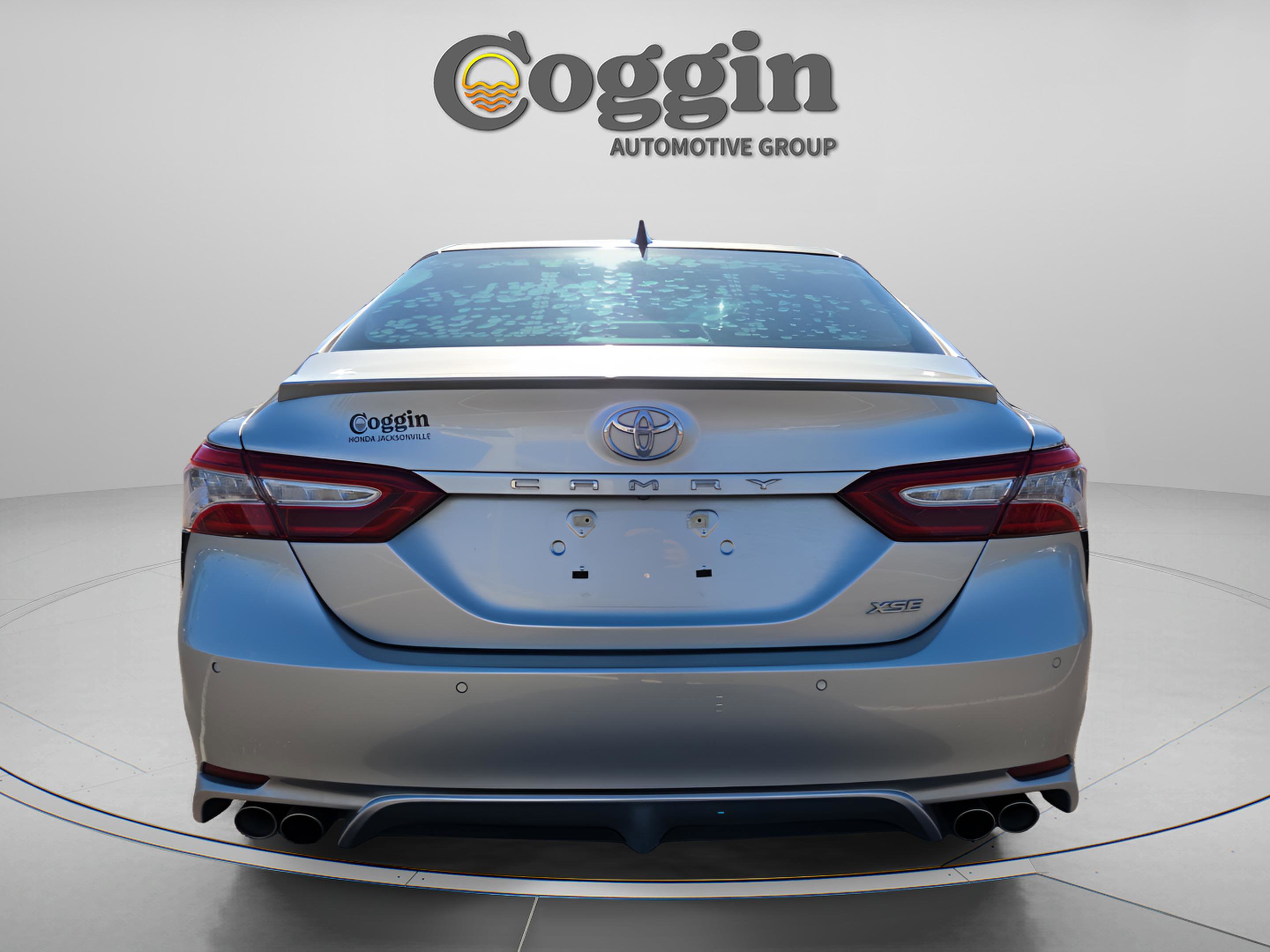 Used 2018 Toyota Camry XSE image 4