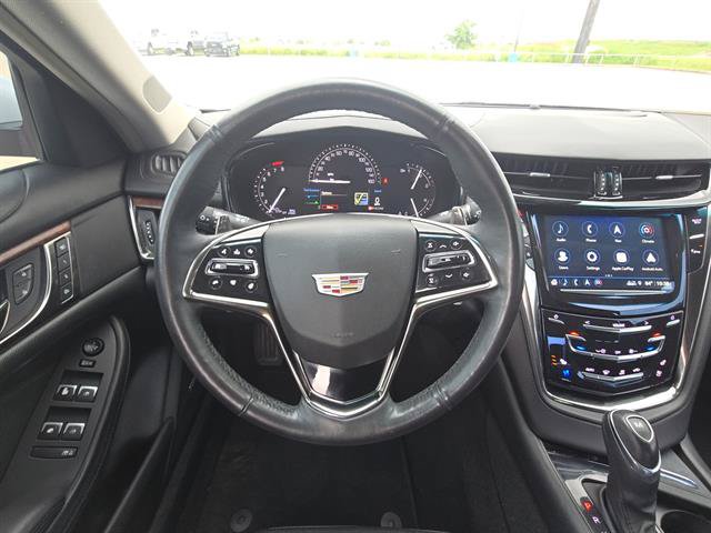 Used 2018 Cadillac CTS Luxury RWD image 12