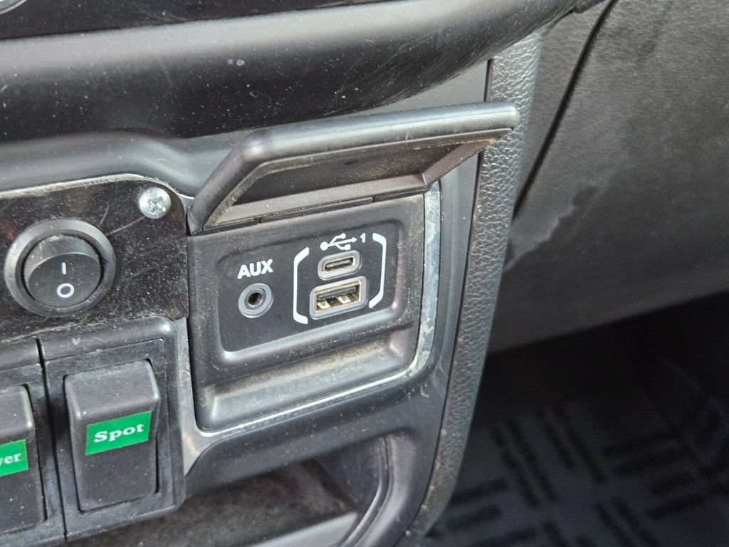 Used 2019 Jeep Wrangler Sport AWD/4WD image 25