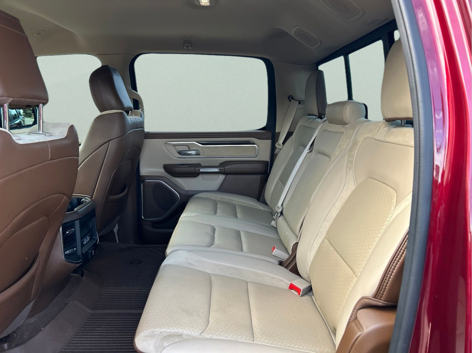 Used 2021 RAM 1500 Laramie RWD image 10