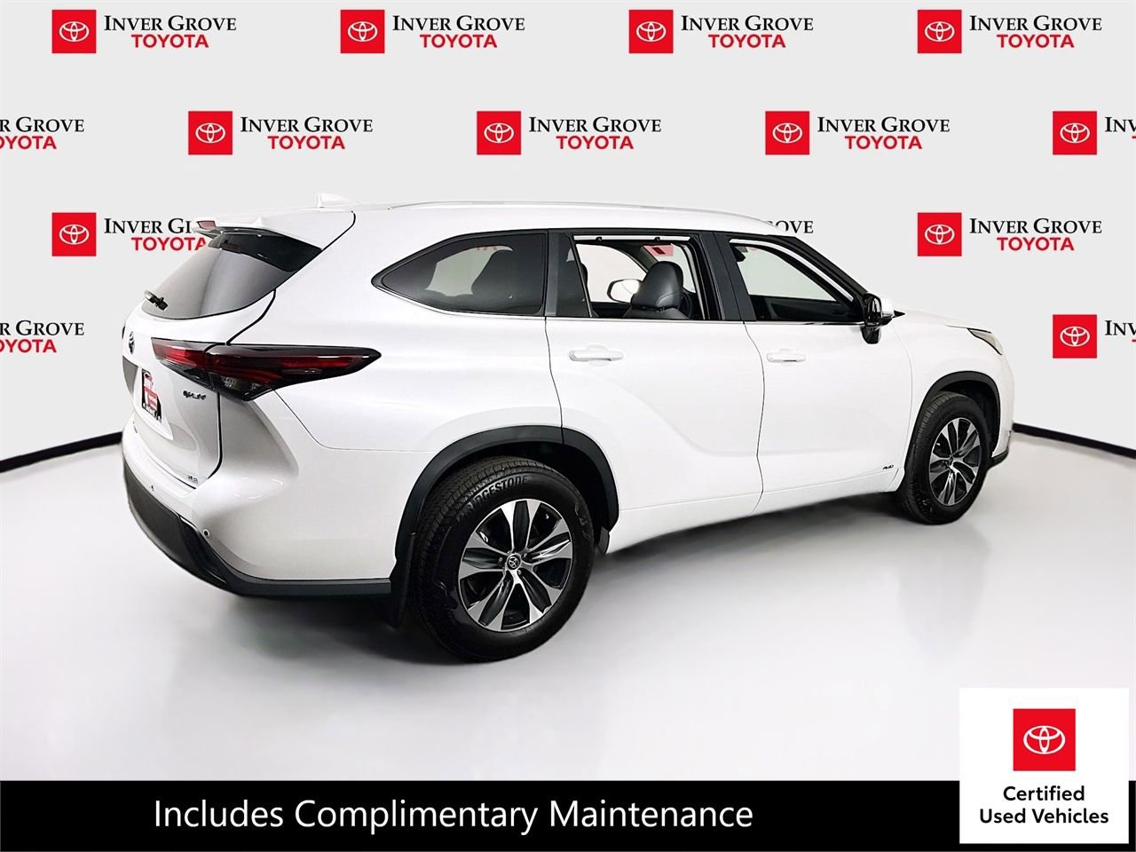 Certified 2026 Toyota Highlander XLE AWD/4WD image 5