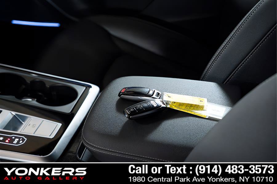 Used 2019 Audi Q8 Prestige w/ Year 1 Package image 53