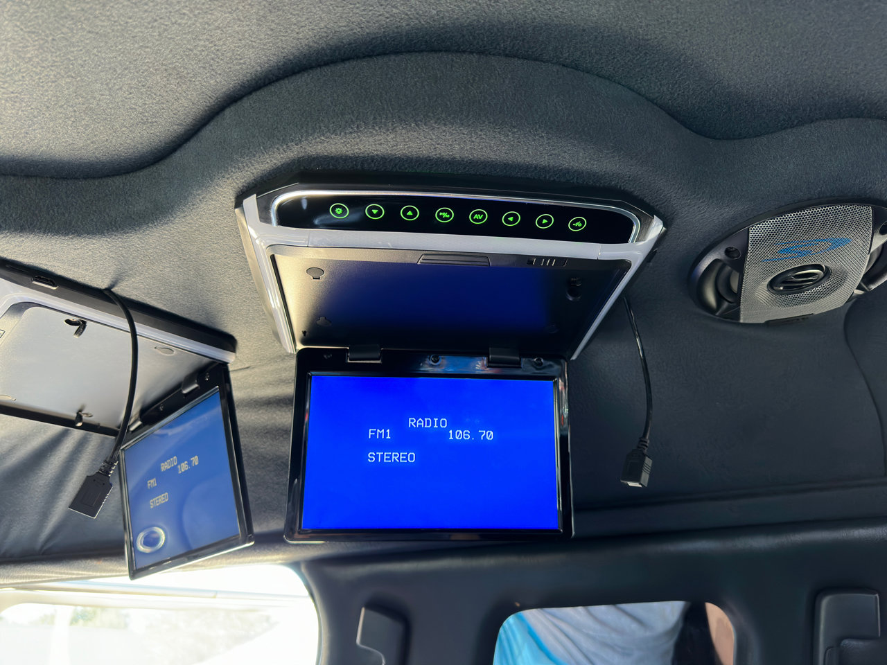 Used 2009 Cadillac DTS Limousine image 25