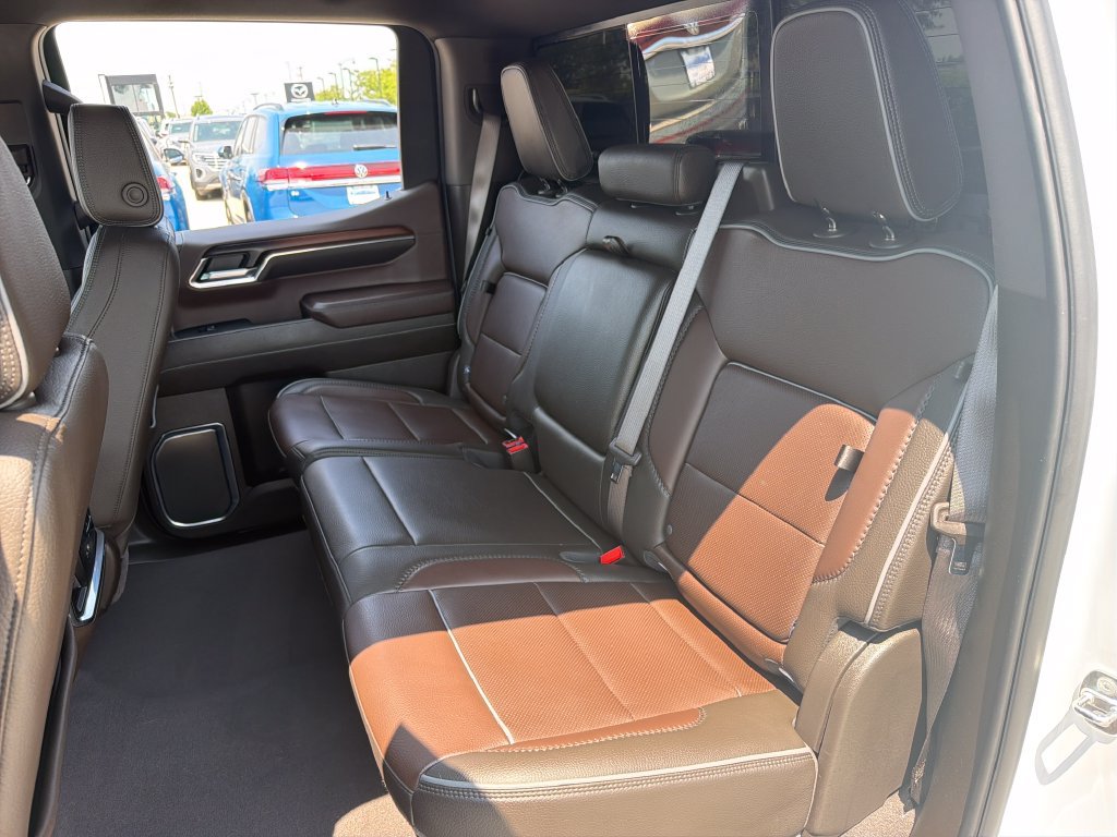 Used 2024 GMC Sierra 1500 Denali w/ Technology Package AWD/4WD image 23