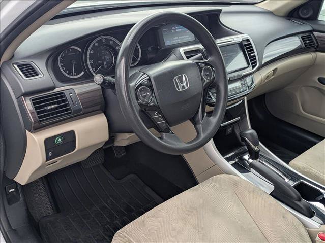 Used 2016 Honda Accord EX image 10