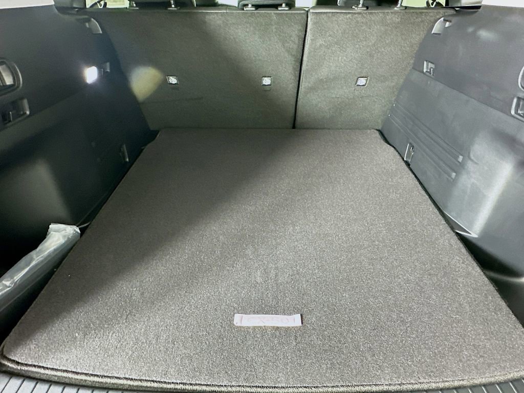 New 2025 MAZDA CX-50 AWD 2.5 S w/ Preferred Package image 33