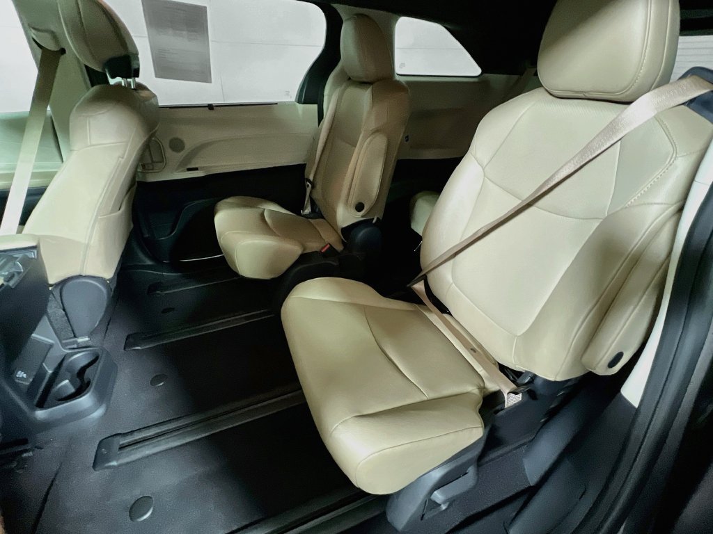 Certified 2023 Toyota Sienna XLE w/ XLE Plus Package AWD/4WD image 22