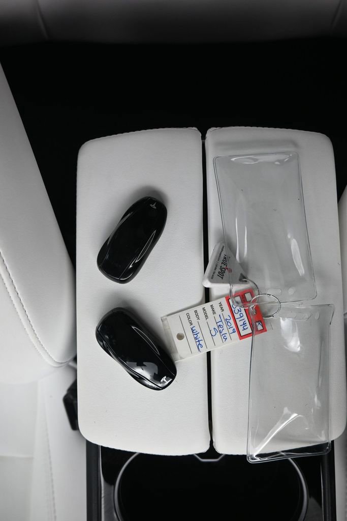 Used 2019 Tesla Model S Long Range image 18