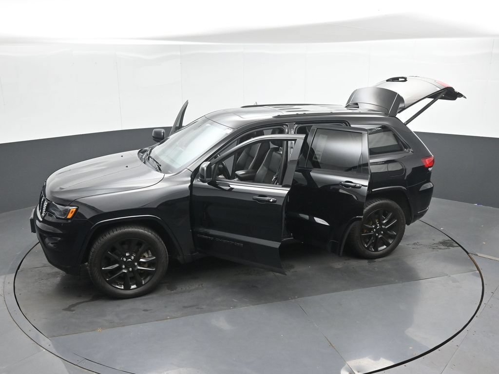 Used 2021 Jeep Grand Cherokee Laredo X AWD/4WD image 52