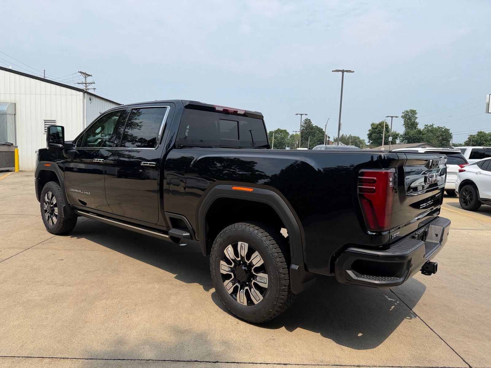 New 2026 GMC Sierra 3500 Denali w/ Denali Reserve Package AWD/4WD image 29