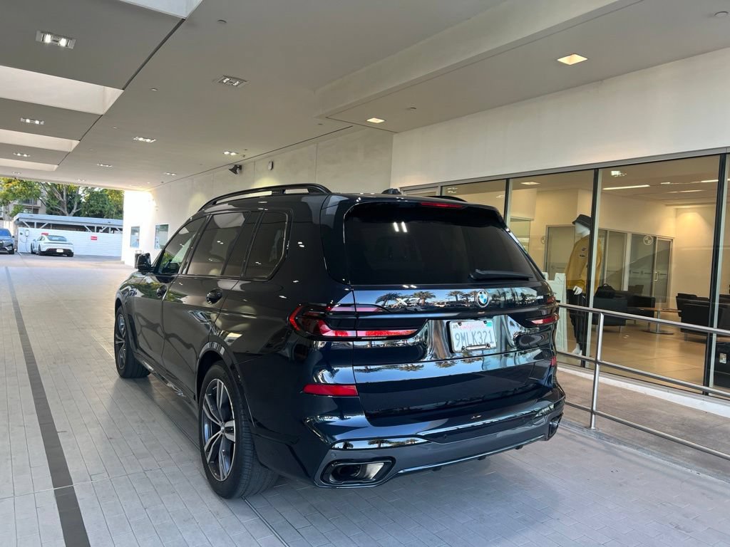 Certified 2025 BMW X7 xDrive40i w/ Executive Package AWD/4WD image 6