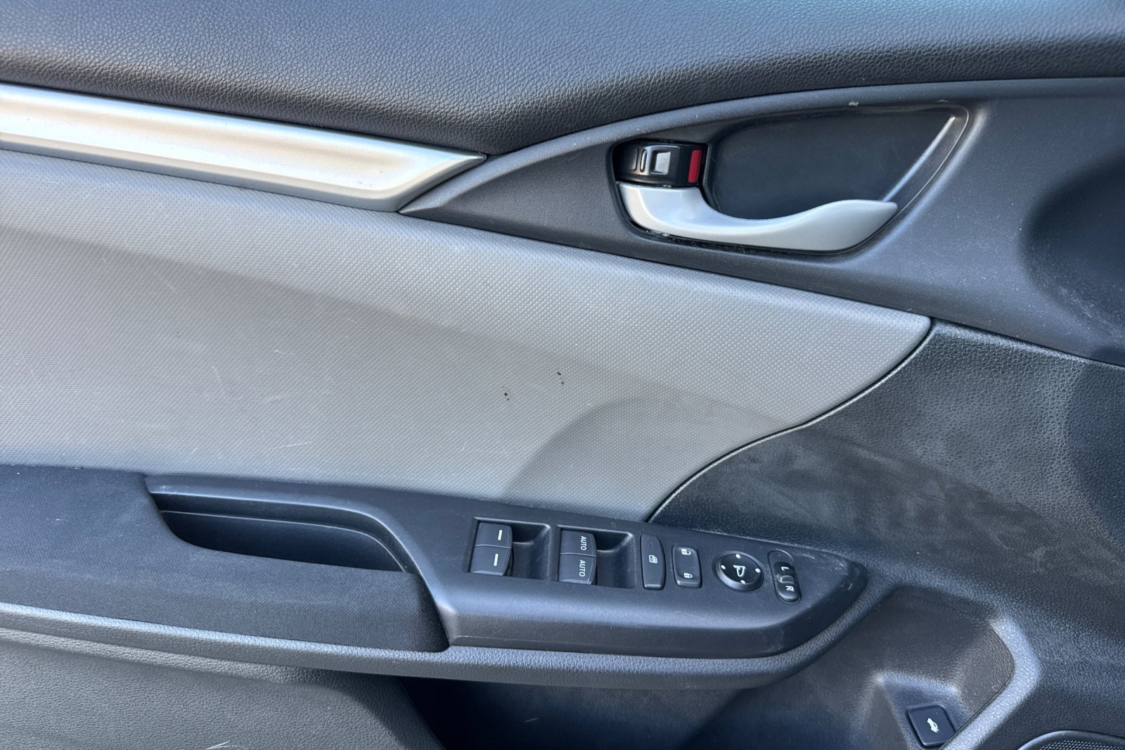 Certified 2019 Honda Civic LX image 11