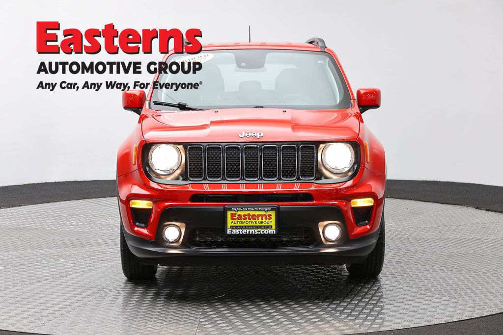 Used 2021 Jeep Renegade Latitude AWD/4WD image 2
