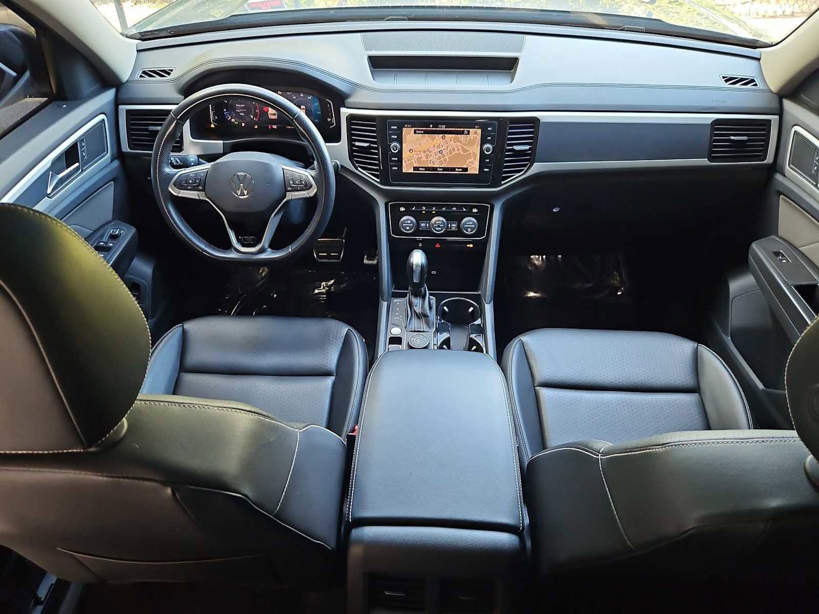 Used 2022 Volkswagen Atlas SEL R-Line image 15