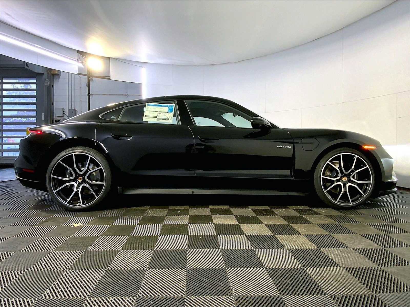 New 2026 Porsche Taycan image 8
