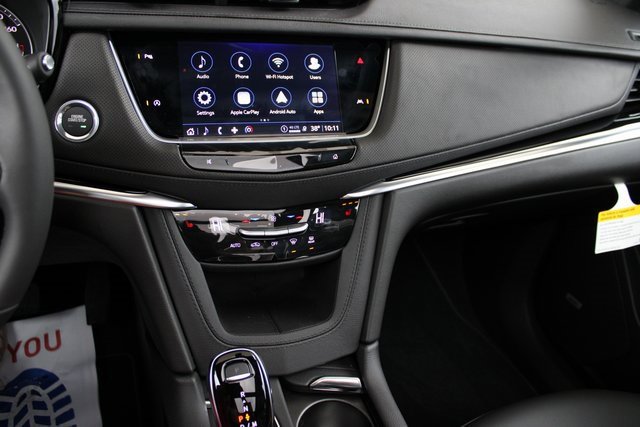 New 2025 Cadillac XT6 Luxury image 26