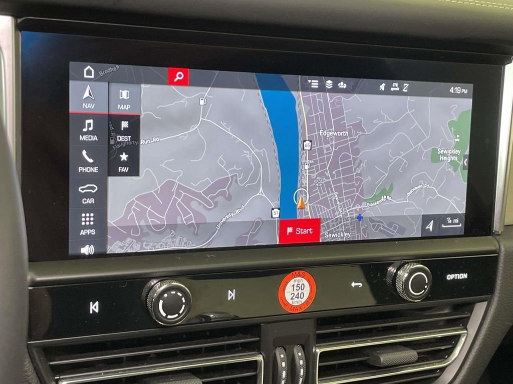 Certified 2023 Porsche Macan image 29