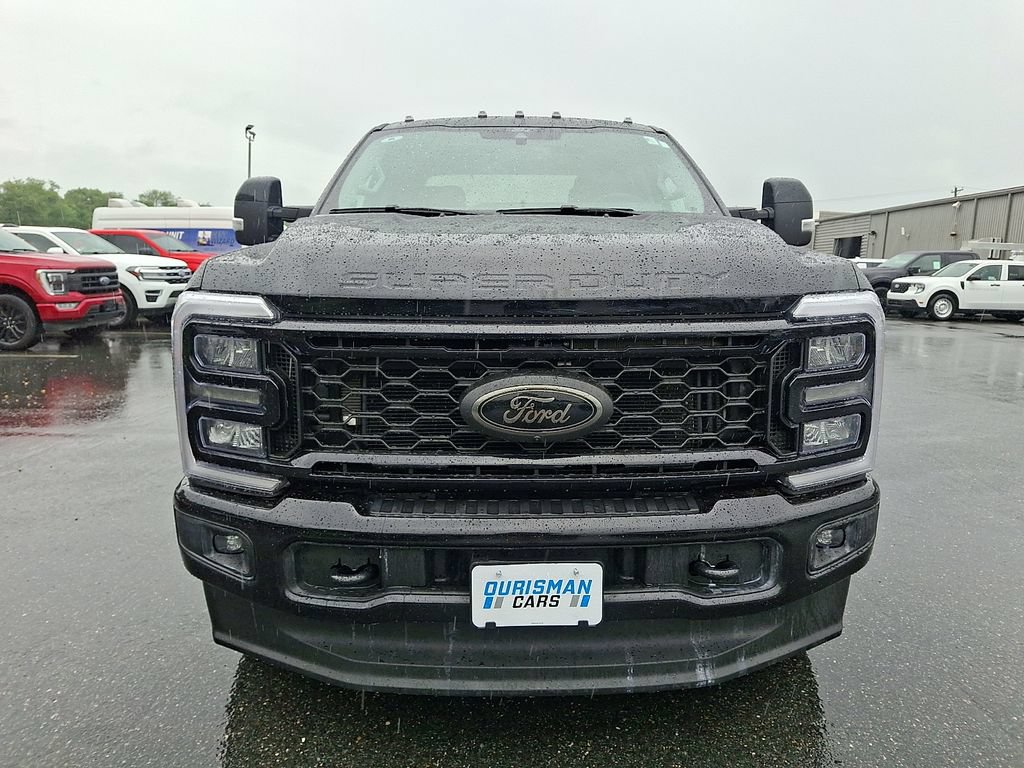 Used 2026 Ford F250 Lariat w/ Black Appearance Package AWD/4WD image 2