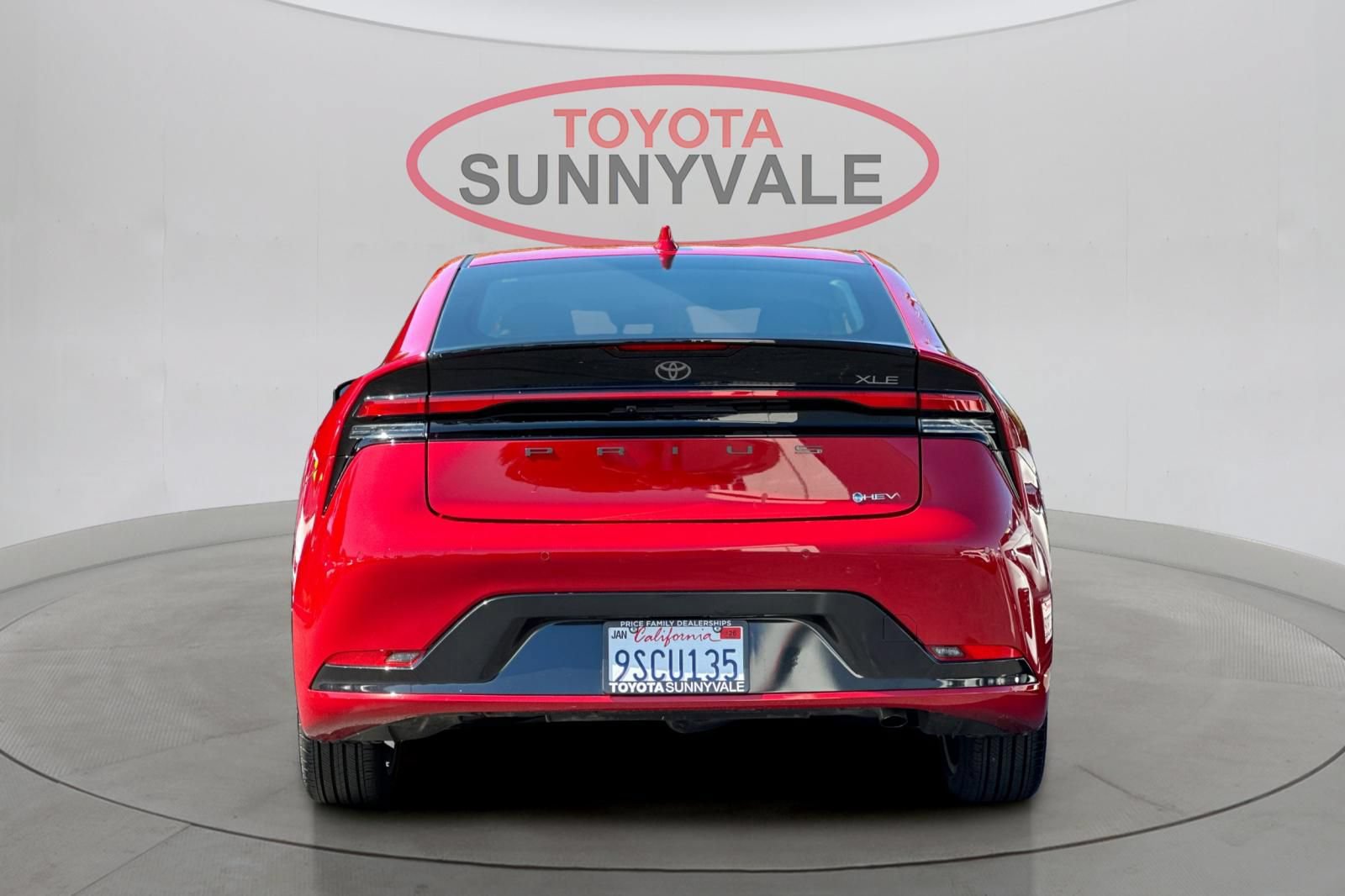 Certified 2024 Toyota Prius XLE FWD image 9