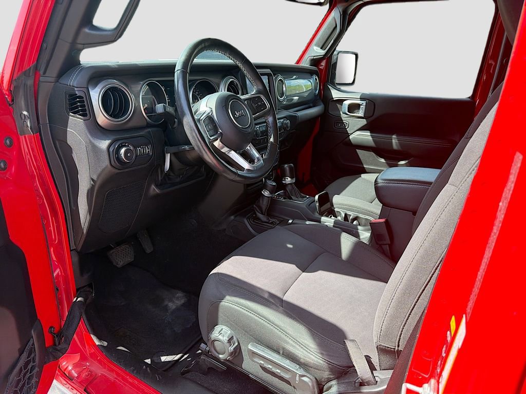 Used 2022 Jeep Wrangler Unlimited Sahara w/ Cold Weather Group image 25