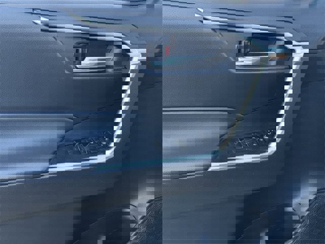 Used 2024 Toyota RAV4 XLE image 25