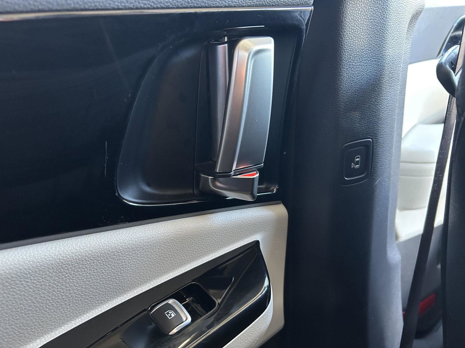 Used 2024 Kia Carnival SX Prestige image 15