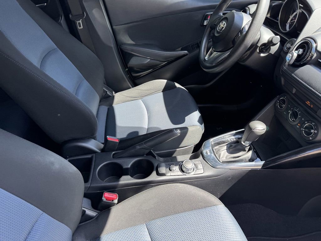 Used 2018 Toyota Yaris iA image 8