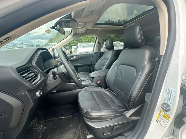 Used 2020 Ford Escape Titanium AWD/4WD image 23