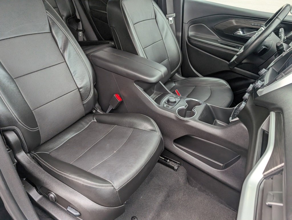 Certified 2024 GMC Terrain SLT image 12