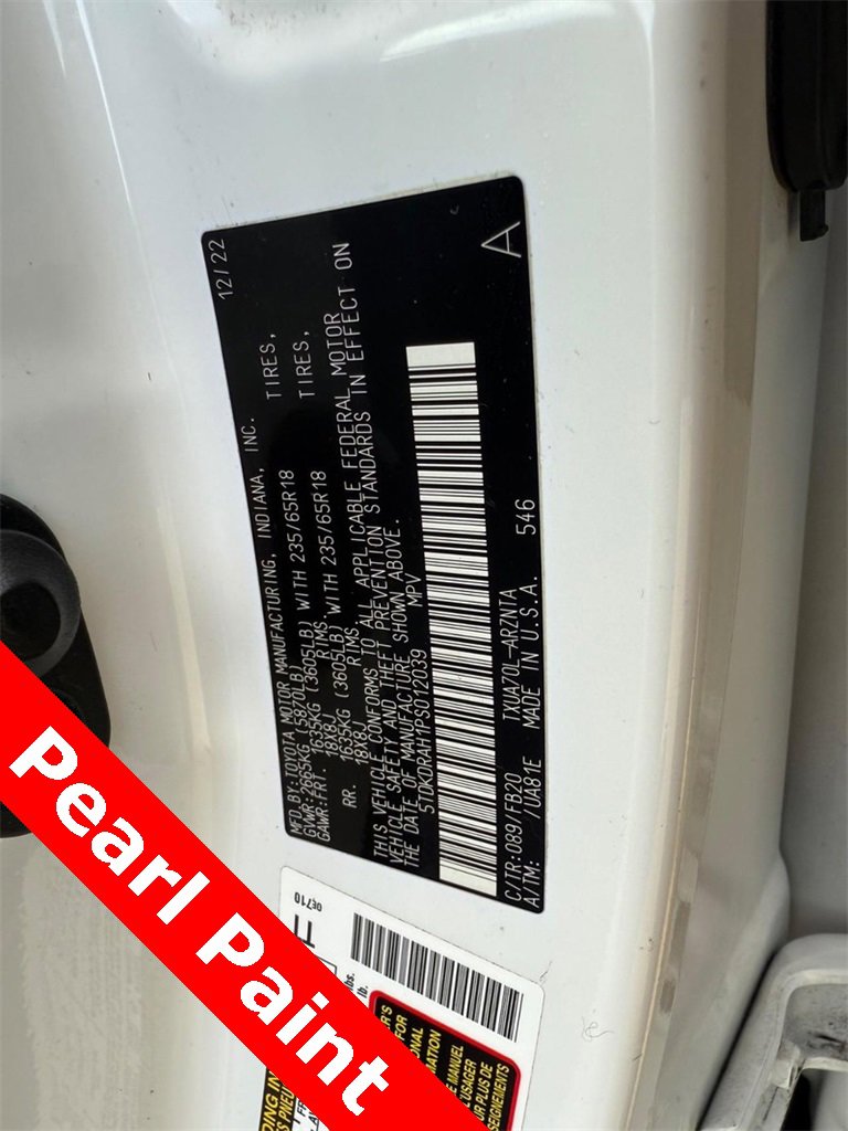 Used 2023 Toyota Highlander L image 33