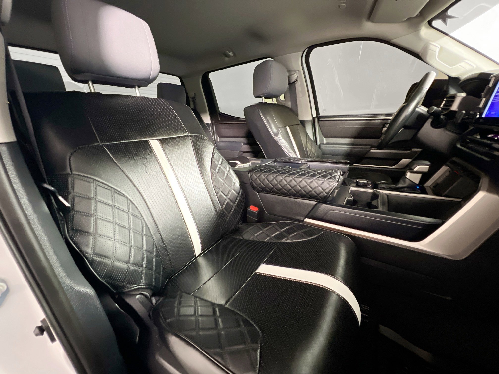 Used 2024 Toyota Tundra SR5 w/ SR5 Convenience Package image 31