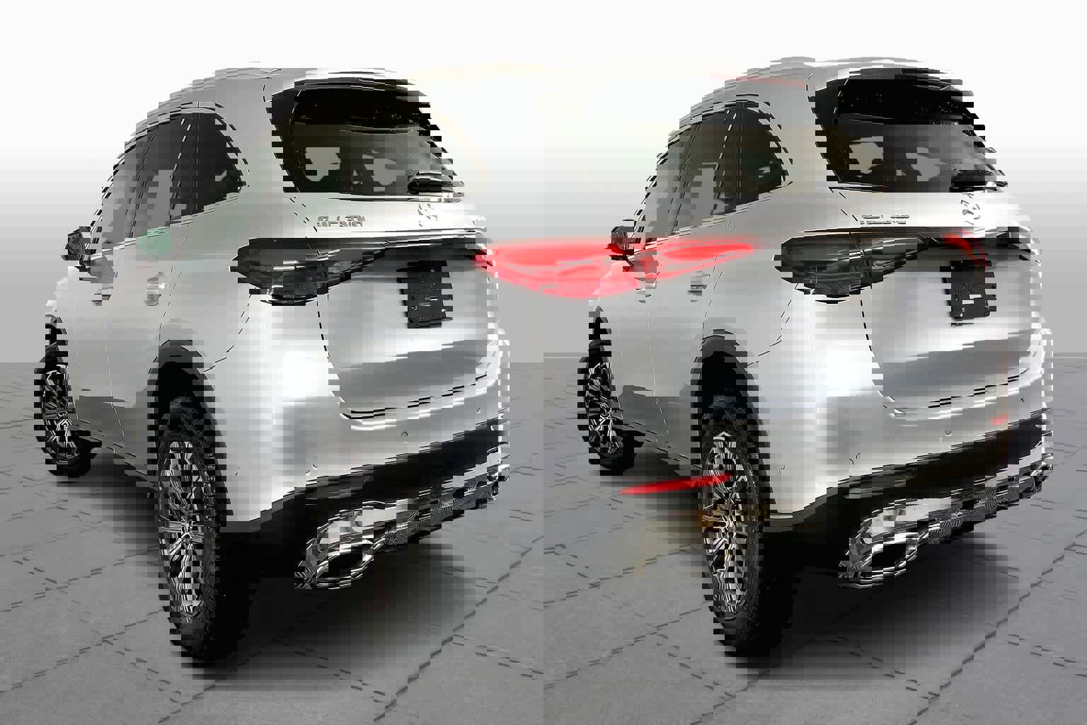 New 2025 Mercedes-Benz GLC 300 GLC 300 image 4