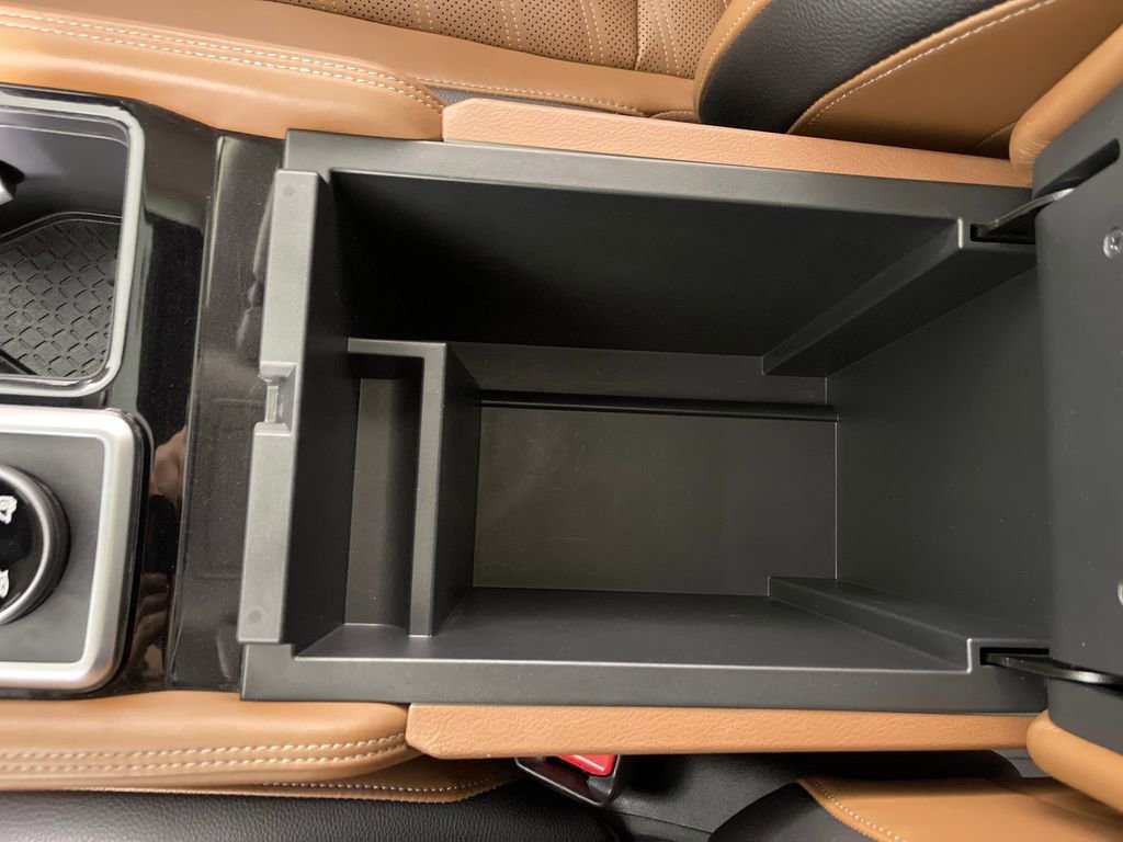 Used 2022 Nissan Pathfinder Platinum w/ Cargo Package image 25