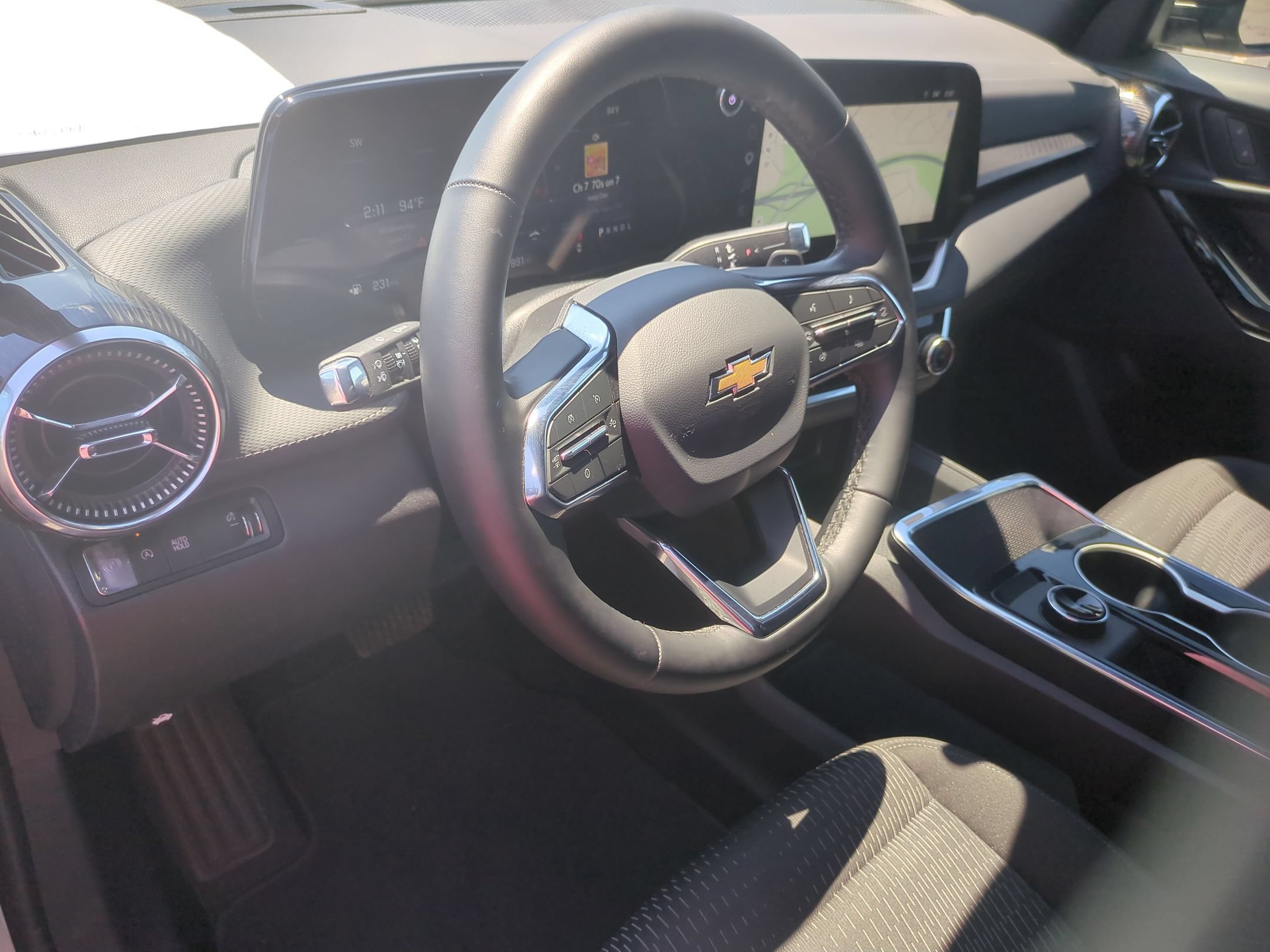 Used 2026 Chevrolet Equinox LT FWD image 15