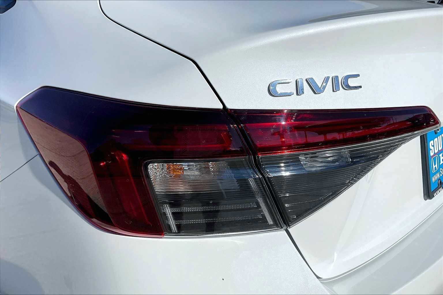 Certified 2025 Honda Civic Sport Touring image 14