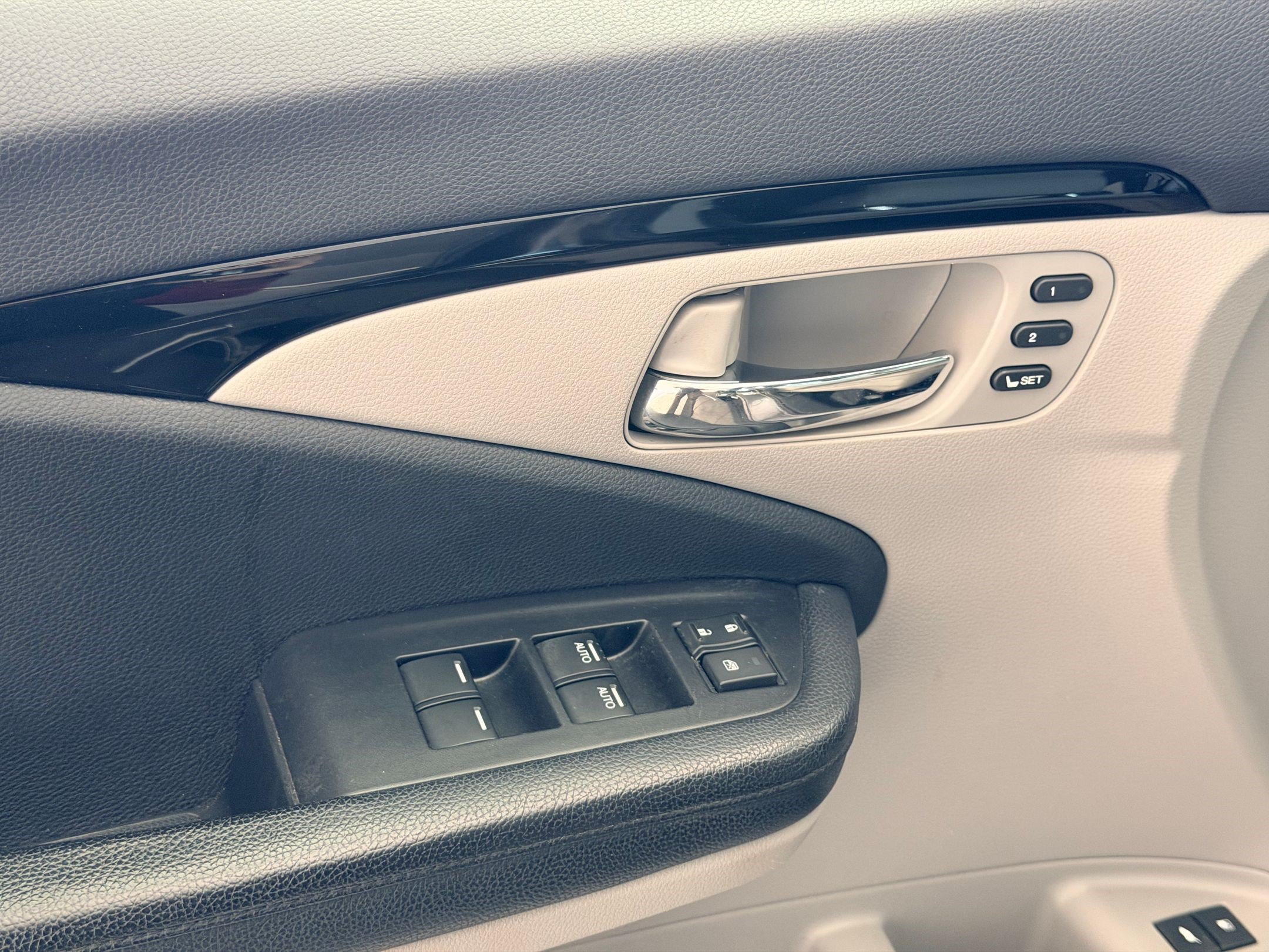 Used 2019 Honda Pilot Touring image 21
