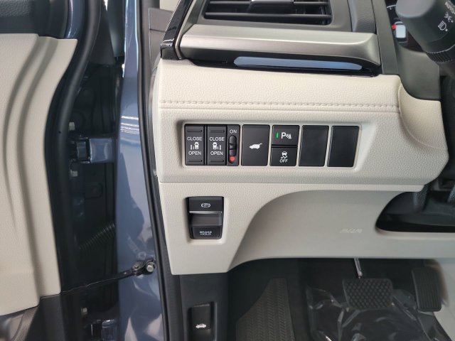 New 2027 Honda Odyssey Touring image 13