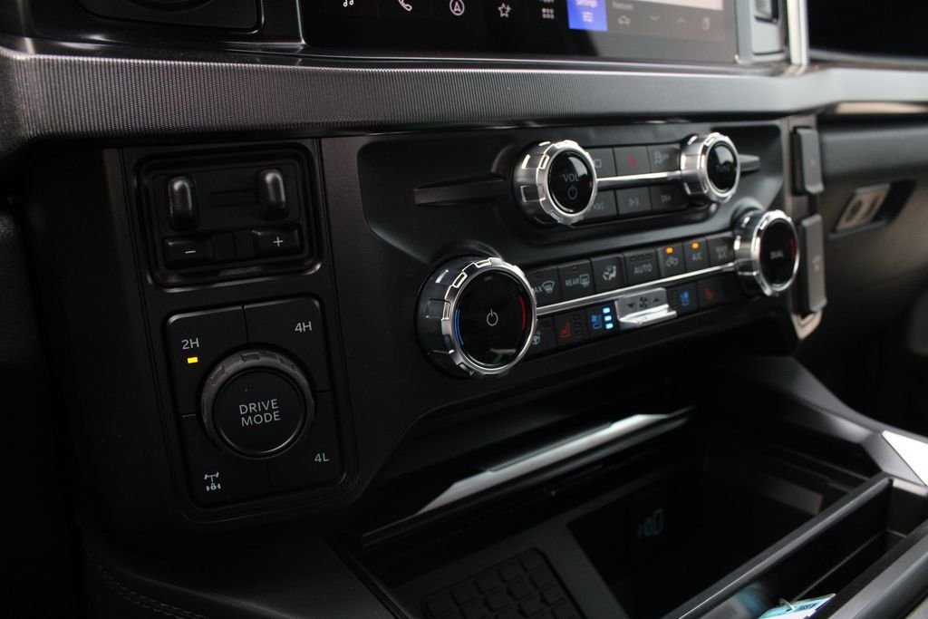 New 2026 Ford F350 Platinum AWD/4WD image 17